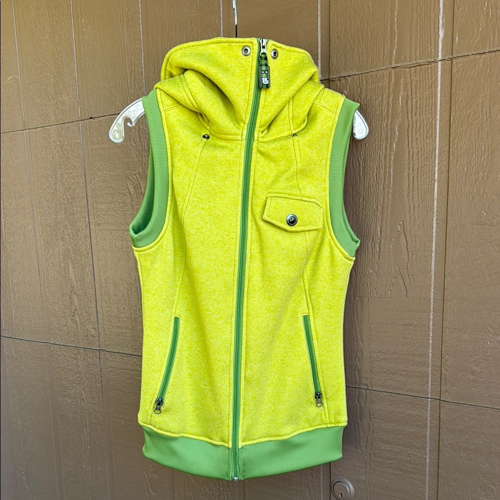 Burton Hooded Vest with Pockets - Picture 1 of 7